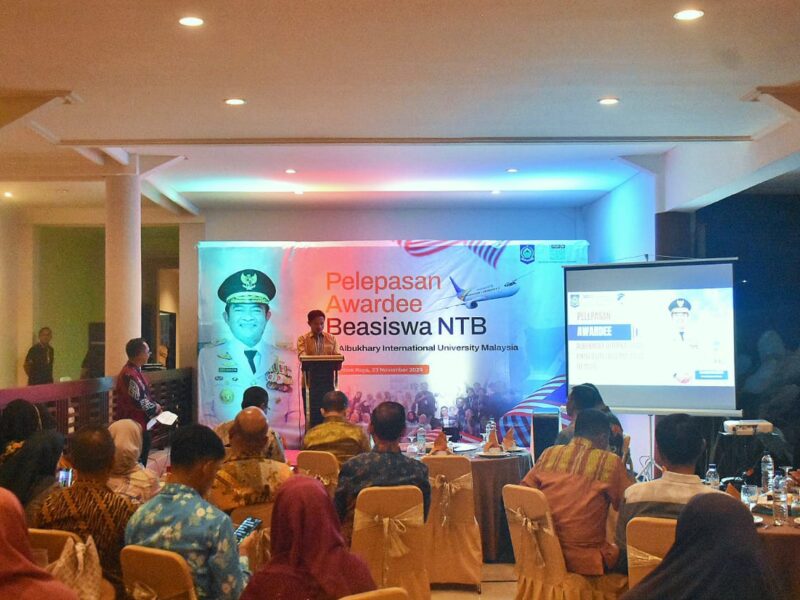 Lepas 24 Awardee Beasiswa, Pj Gubernur NTB: Kontribusi Berkelanjutan