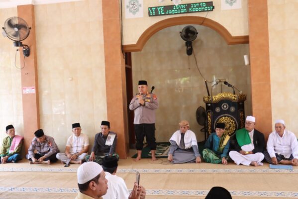 Safari Kamtibmas Kapolresta di Masjid Baitul Gafur Ampenan