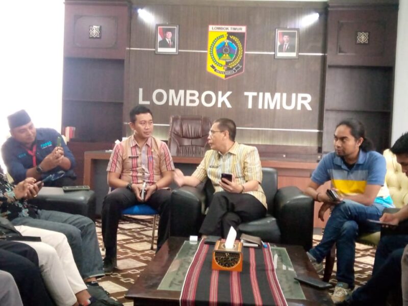 Jaga Stabilitas Harga Pangan, Wabup Lotim Berikan 273 Paket Sembako