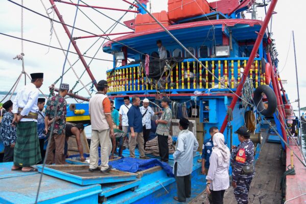 Gubernur NTB Tinjau Pelabuhan Ikan Teluk Awang