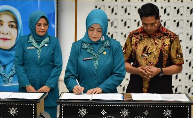 Sertijab Ketua TP PKK dan Dekranasda dihadiri Bupati Lotim