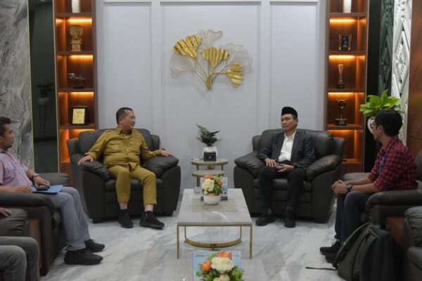 Gubernur terima Rombongan Islamic Relief Relevan di Ruang Kerjanya