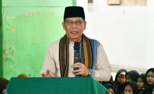 Wabup Lotim Letakkan Batu Pertama Pembangunan RKB di Ponpes Al-Istiqomah