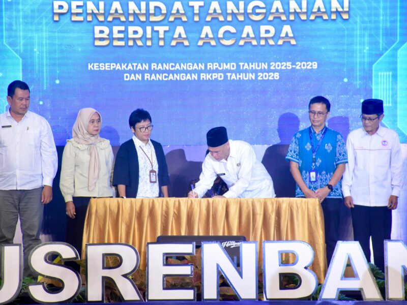 Gubernur Tegaskan Arah Pembangunan Makmur Mendunia dalam Musrenbang