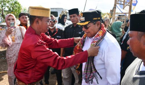 Bupati Lotim Tekankan Promosi Pariwisata di Festival Bahari Nyalamak Dilauk