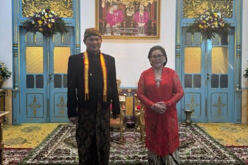 Teguh Satya Bhakti Resmi Menyandang Gelar Kanjeng Raden Aryo