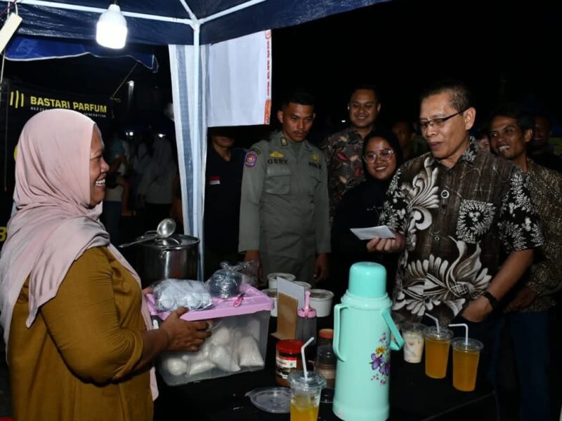 Dorong UMKM, Wakil Bupati Lombok Timur Resmi Buka Car Free Night