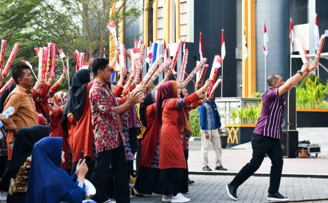 Semarak Festival Tenun Lombok Timur 2025, Pemda Dorong Pertumbuhan Ekonomi Kreatif Lokal ‎