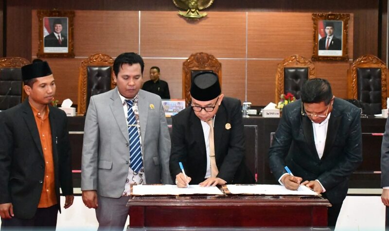 Pemkab dan DPRD Lotim Teken Nota Kesepakatan Perubahan KUA-PPAS 2025