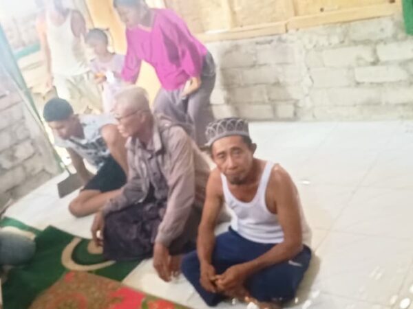 Evakuasi Enam Korban Kapal Tenggelam Terapung 4 Hari di Laut