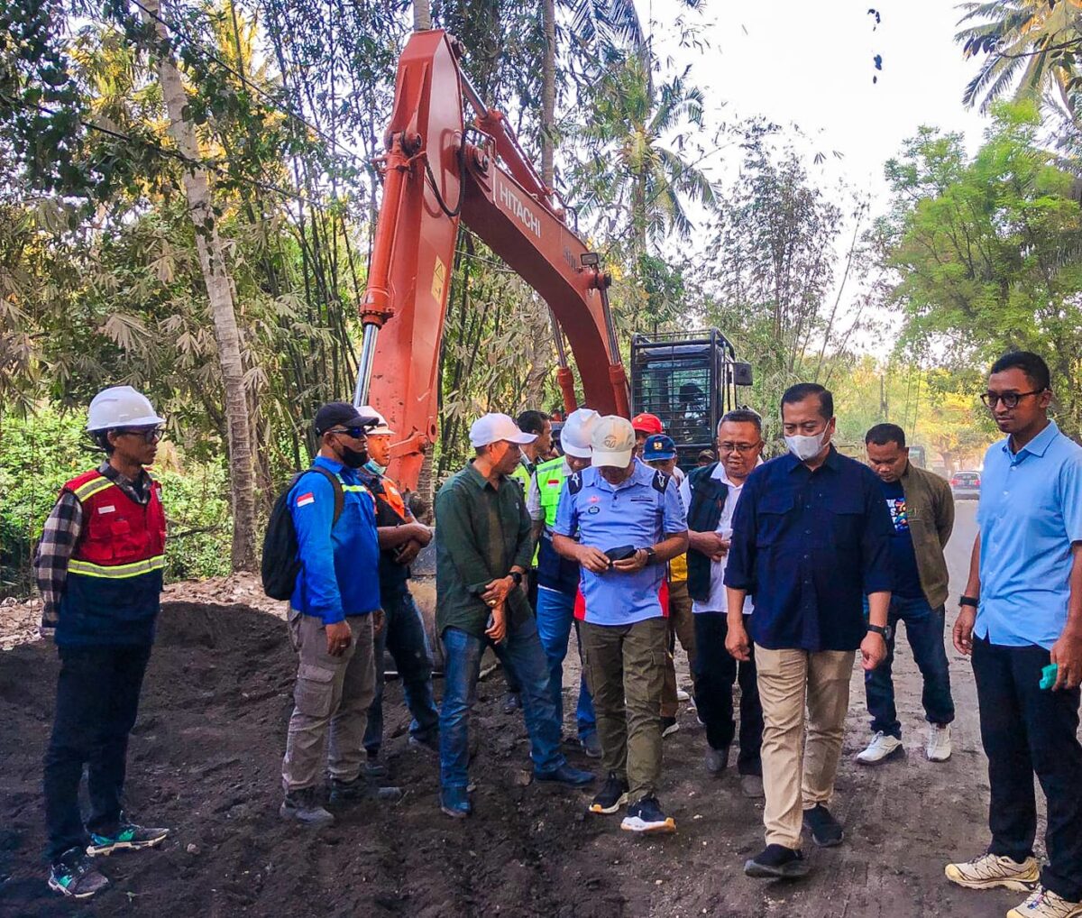 Perbaikan Jalan Simpang Pototano-Simpang Seteluk dan Jalan Pohgading-Tanjung Geres