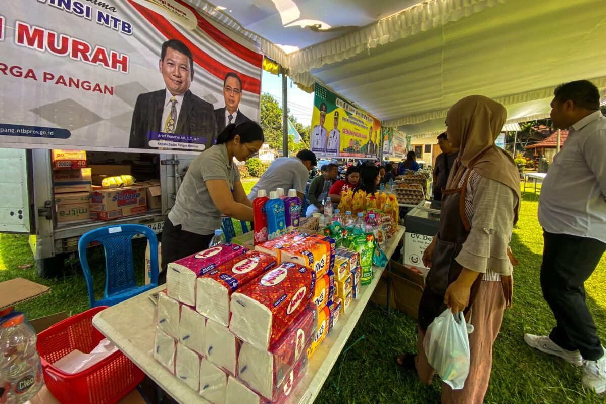 Pemprov NTB Gelar Gerakan Pangan Murah di Suranadi