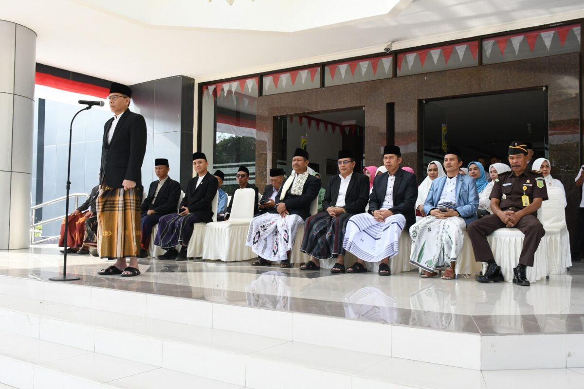 Santri Jadi Pilar Peradaban, Pemkab Lotim Gelar Upacara Hari Santri 2025