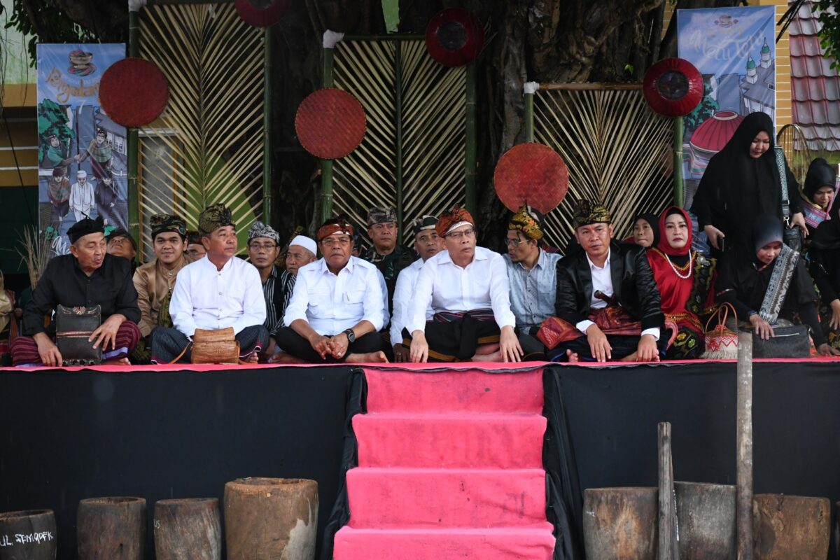 Hujan Mengiringi Penutupan Pesona Budaya Pengadangan