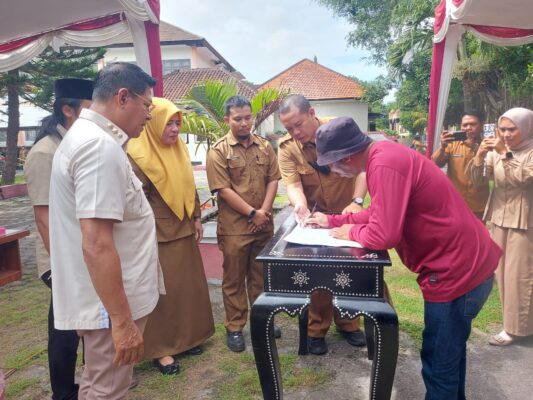 Bupati Lotim Luncurkan Bantuan Rp.20 Miliar untuk 31 Ribu UMKM