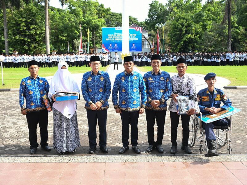 Pemkab Lotim Peringati Empat Hari Besar Sekaligus, Bupati Soroti Peran Guru dan Reformasi Birokrasi