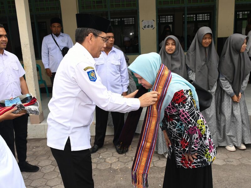 Wabup Lotim Kukuhkan Pengurus FIK LKS 2025–2030