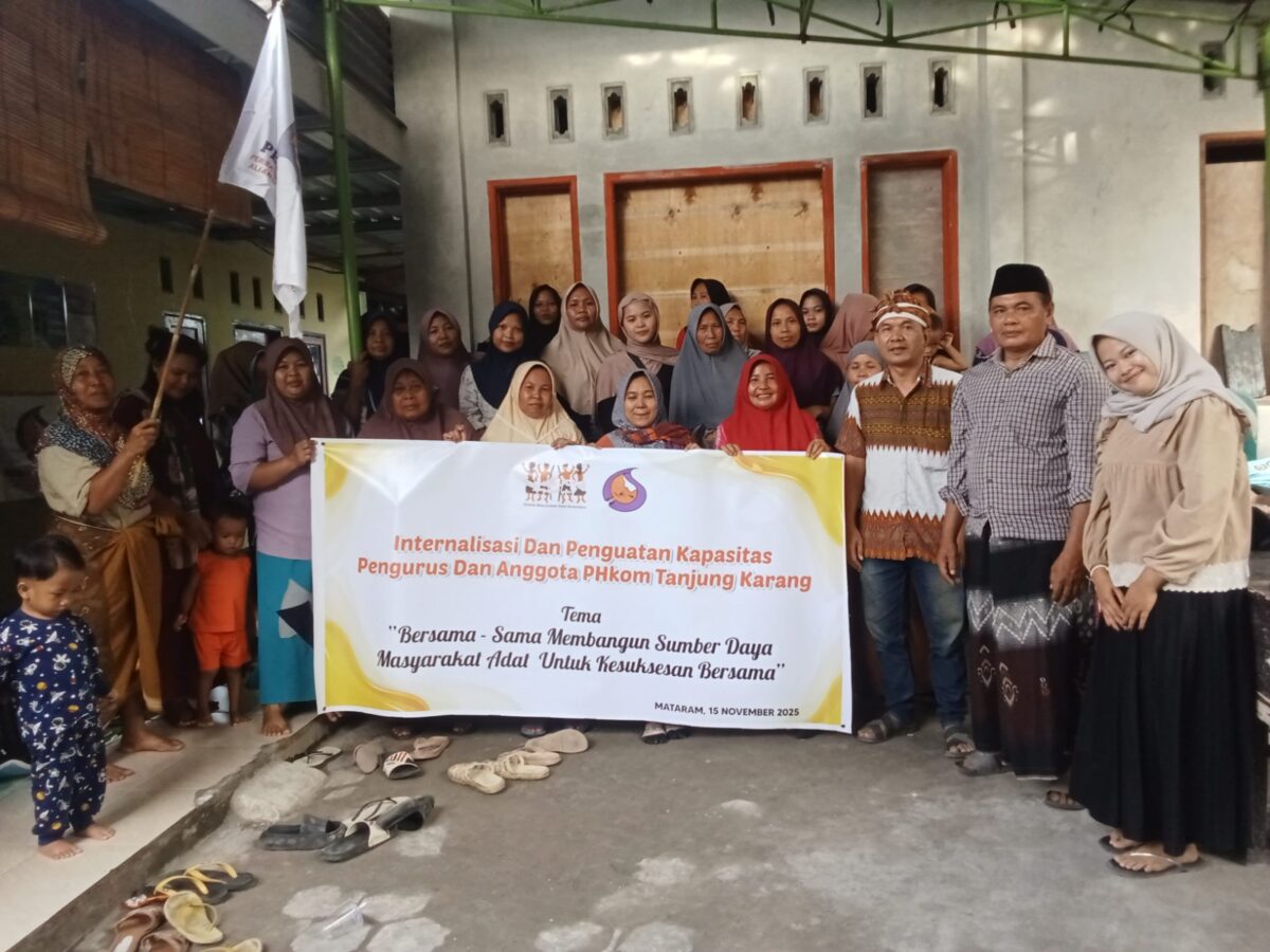 Internalisasi dan penguatan kapasitas pengurus dan anggota PHkom Tanjung Karang