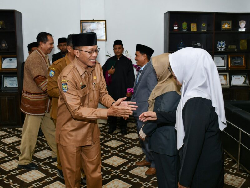 Sekda Lotim Lantik Tiga Pejabat Administrator dan Pengawas