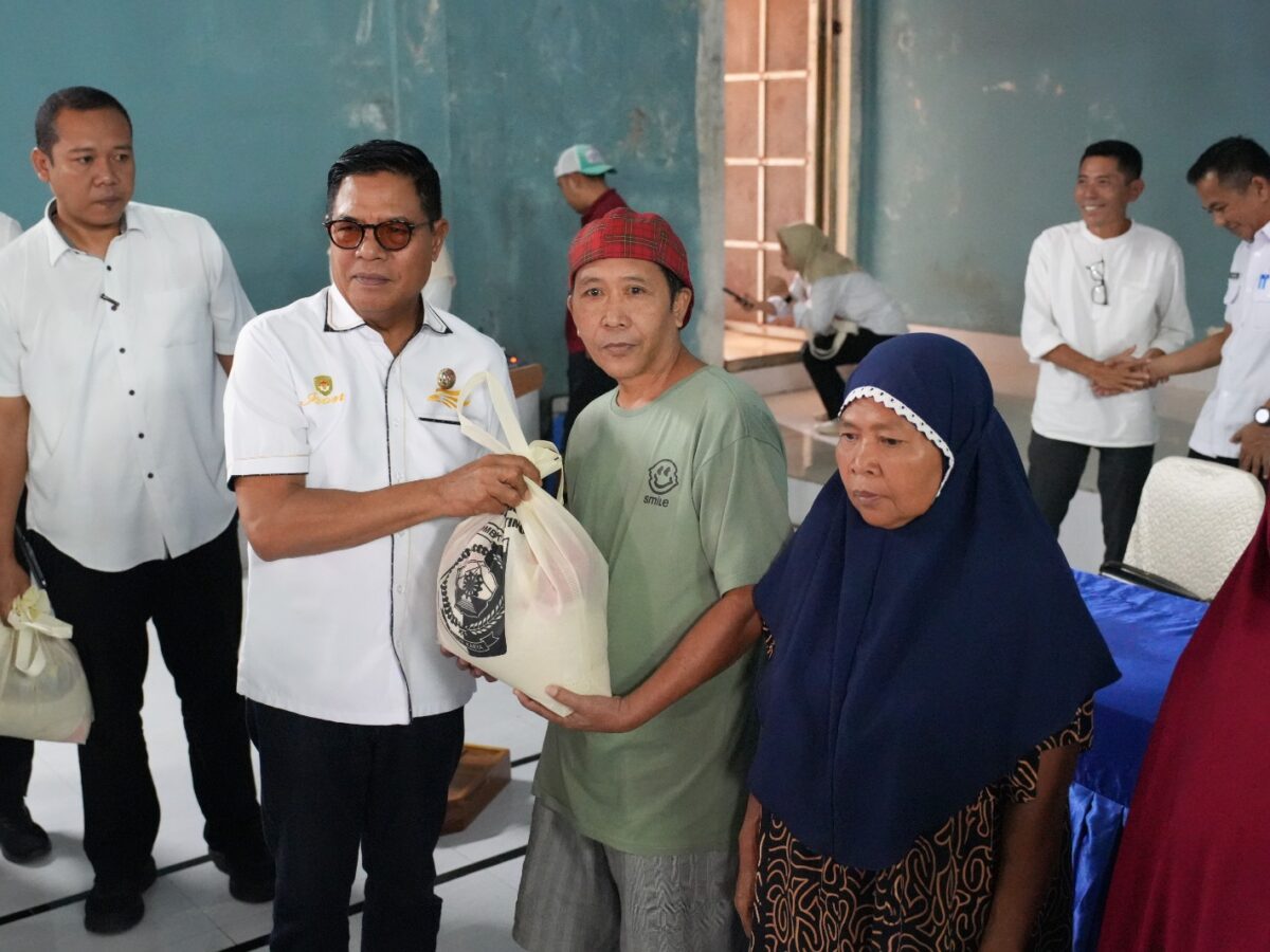 Bupati Lotim Luncurkan Paket Sembako