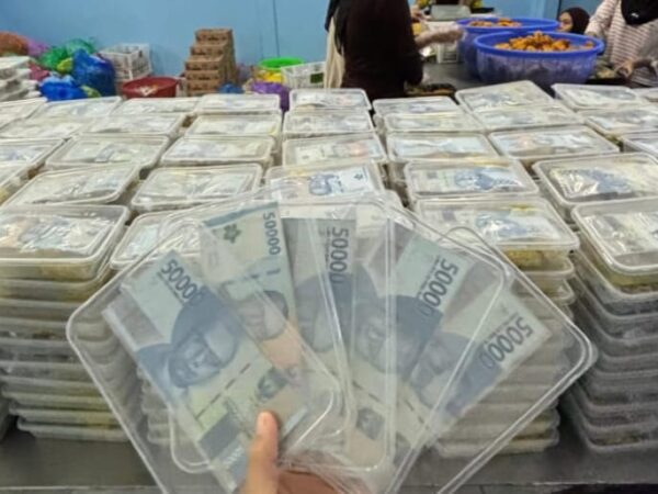 SPPG  Loyok Berbagi Sisipkan Uang 50 Ribu di Menu MBG