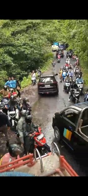 Armada Tua Damkarmat Lotim Nyaris Blong Saat Tangani Tumpahan Solar di Sembalun