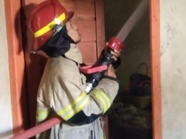 Rumah Warga di Paok Lombok Terbakar, Diduga Akibat Korsleting Listrik