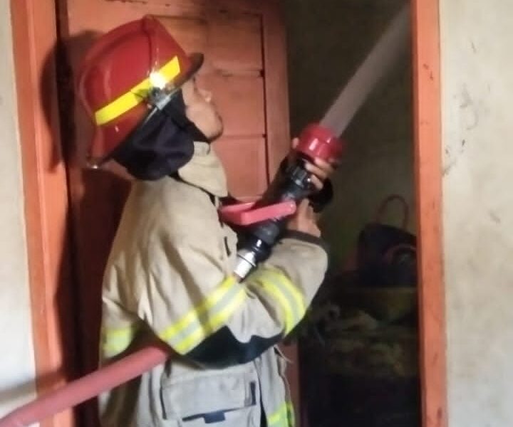 Rumah Warga di Paok Lombok Terbakar, Diduga Akibat Korsleting Listrik