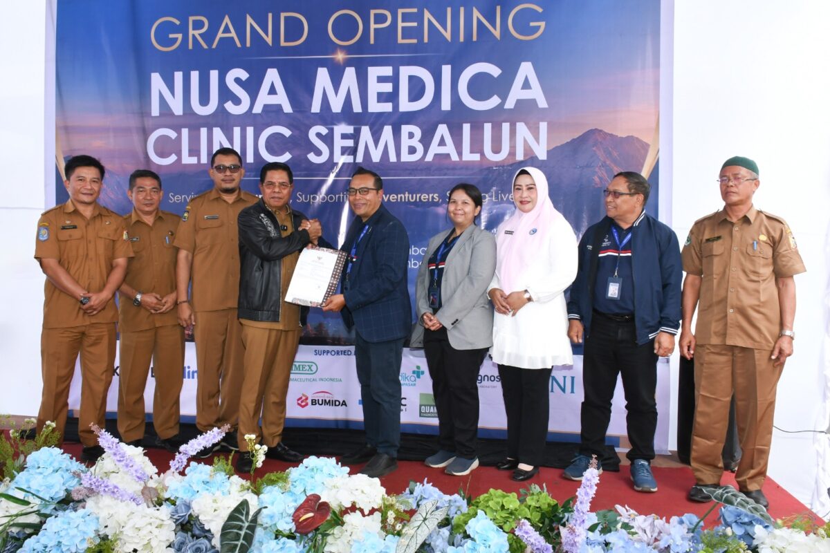 Bupati Lotim Resmikan Klinik Bertaraf Internasional di Sembalun