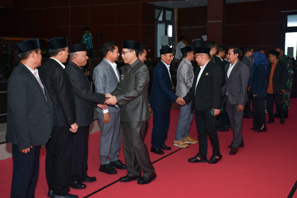 DPRD Lotim Soroti Muatan Lokal Raperda Perbukuan dan Kesiapan Pilkades 2027