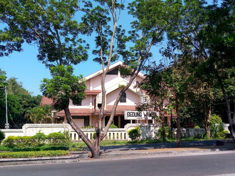 Pengamat Nilai Pariwisata Lotim Luput dari Perhatian, Minta Pemda Benahi Kota Sebelum Bangun Gedung MICE