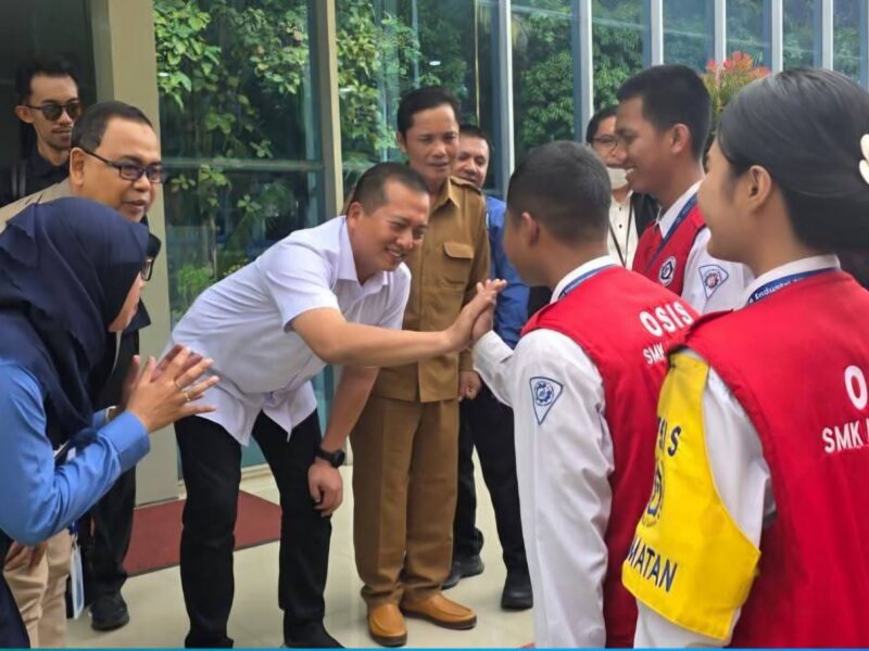 Perkuat Kemitraan antar Sekolah, Gubernur : Akselerasi Transformasi SMK Berbasis Industri