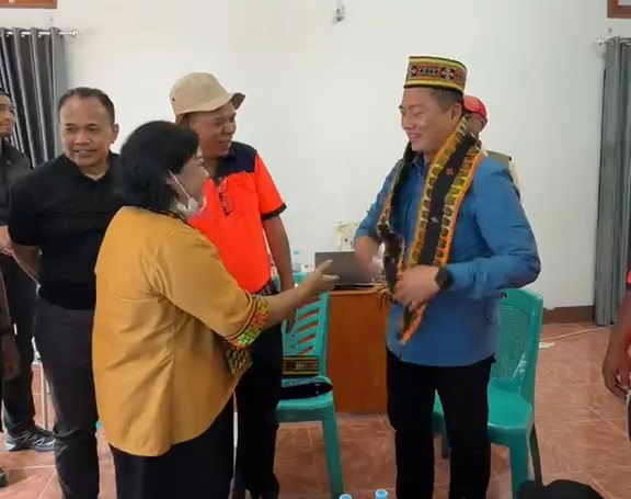 Gubernur NTB Tunda Pulang, Pilih Lanjutkan Solidaritas di Manggarai Timur
