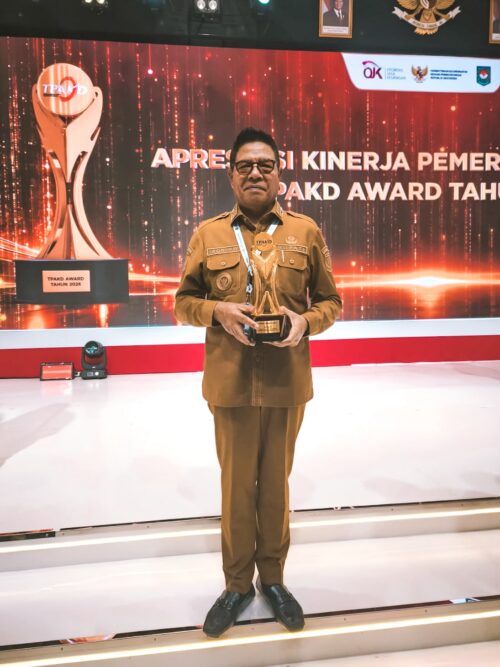 Lotim Kembali Raih TPAKD Award