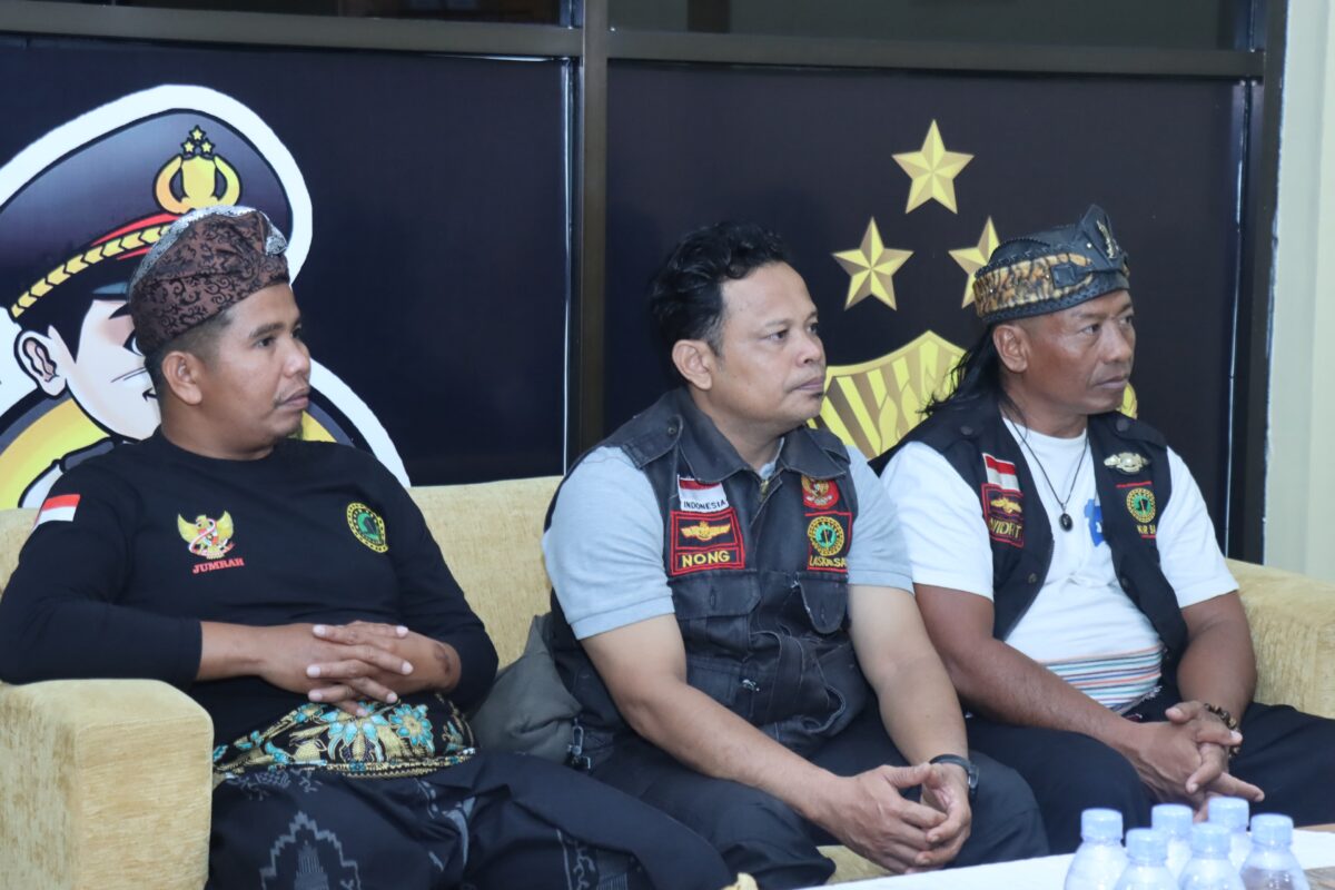 Laskar Sasak Silaturrahmi ke Kapolresta Mataram, Perkuat Kolaboras danJaga Kamtibmas